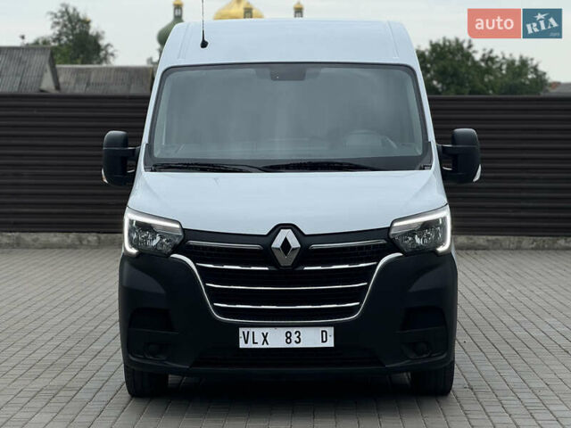 Белый Рено Мастер, объемом двигателя 0 л и пробегом 238 тыс. км за 20700 $, фото 2 на Automoto.ua