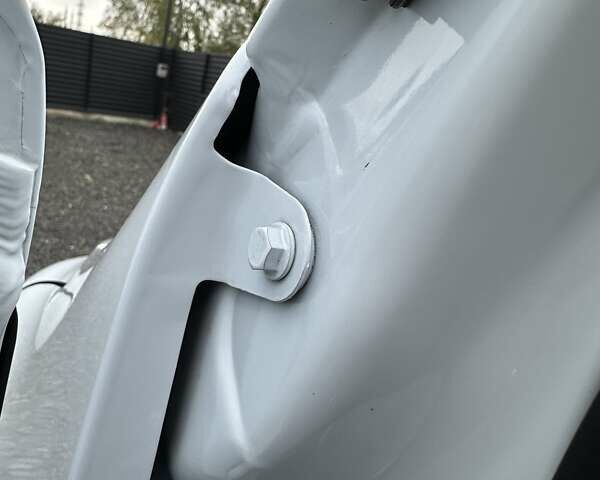 Білий Рено Мастєр, об'ємом двигуна 2.3 л та пробігом 235 тис. км за 21600 $, фото 37 на Automoto.ua