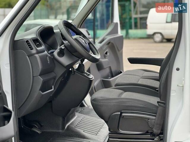 Белый Рено Мастер, объемом двигателя 2.3 л и пробегом 194 тыс. км за 21900 $, фото 52 на Automoto.ua