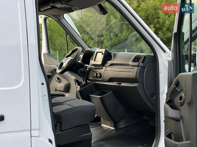 Білий Рено Мастєр, об'ємом двигуна 2.3 л та пробігом 180 тис. км за 22600 $, фото 120 на Automoto.ua