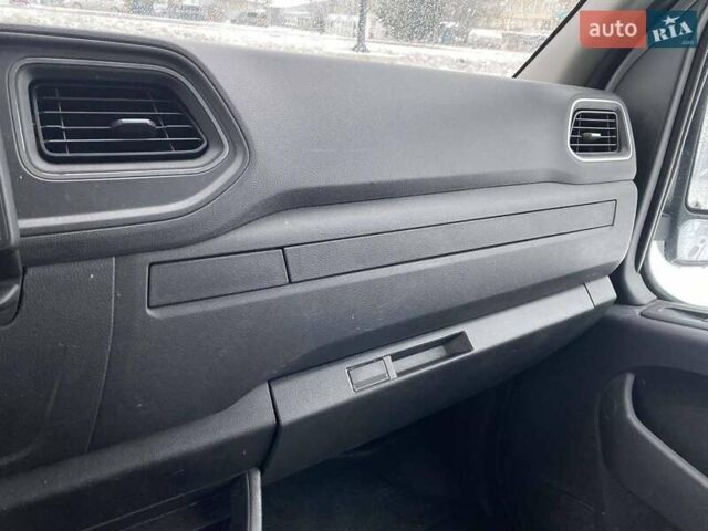 Белый Рено Мастер, объемом двигателя 2.3 л и пробегом 180 тыс. км за 20900 $, фото 4 на Automoto.ua