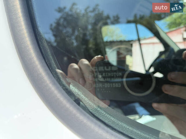 Білий Рено Мастєр, об'ємом двигуна 2.3 л та пробігом 105 тис. км за 25300 $, фото 62 на Automoto.ua