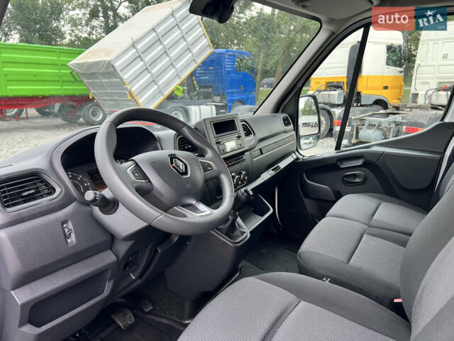 Белый Рено Мастер, объемом двигателя 2.3 л и пробегом 215 тыс. км за 23500 $, фото 4 на Automoto.ua