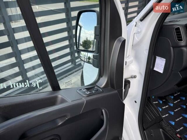 Белый Рено Мастер, объемом двигателя 2.3 л и пробегом 213 тыс. км за 28500 $, фото 15 на Automoto.ua