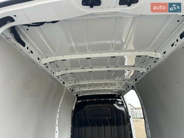 Белый Рено Мастер, объемом двигателя 2.3 л и пробегом 175 тыс. км за 21400 $, фото 41 на Automoto.ua