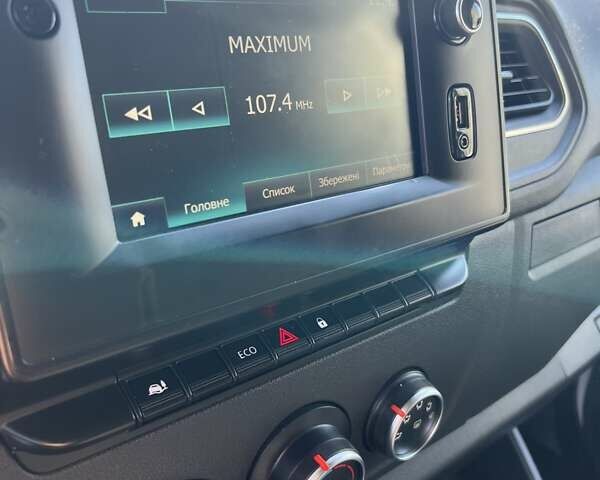 Білий Рено Мастєр, об'ємом двигуна 0 л та пробігом 226 тис. км за 19999 $, фото 23 на Automoto.ua