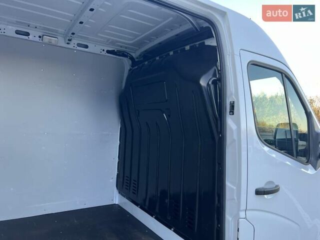 Белый Рено Мастер, объемом двигателя 2.3 л и пробегом 151 тыс. км за 20950 $, фото 41 на Automoto.ua