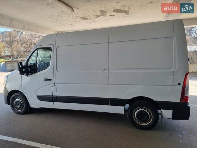 Белый Рено Мастер, объемом двигателя 2.3 л и пробегом 115 тыс. км за 23750 $, фото 3 на Automoto.ua