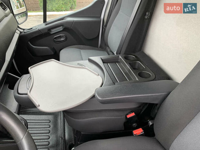 Рено Мастєр 2022 у Дубно на Automoto.ua Білий Рено Мастєр, об'ємом двигуна 2.3 л та пробігом 245 тис. км за 20000 $, фото 25 на Automoto.ua