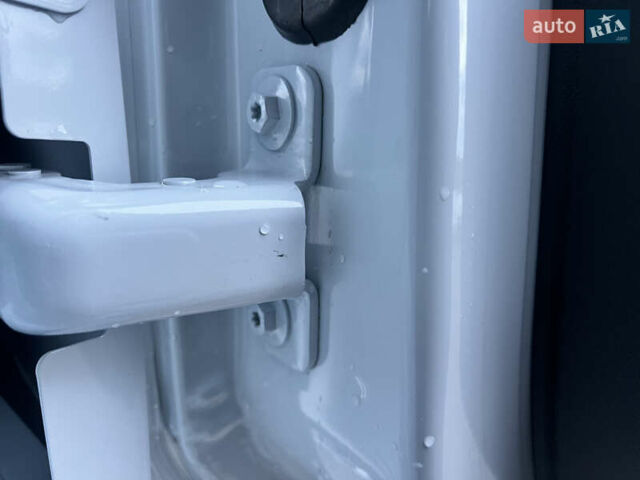 Белый Рено Мастер, объемом двигателя 2.3 л и пробегом 144 тыс. км за 23200 $, фото 55 на Automoto.ua