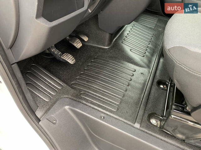 Рено Мастєр 2022 у Дубно на Automoto.ua Білий Рено Мастєр, об'ємом двигуна 2.3 л та пробігом 245 тис. км за 20000 $, фото 21 на Automoto.ua