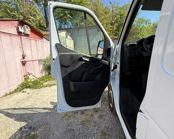 Білий Рено Мастєр, об'ємом двигуна 2.3 л та пробігом 105 тис. км за 25300 $, фото 57 на Automoto.ua