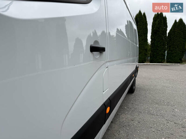 Белый Рено Мастер, объемом двигателя 0 л и пробегом 225 тыс. км за 21700 $, фото 31 на Automoto.ua