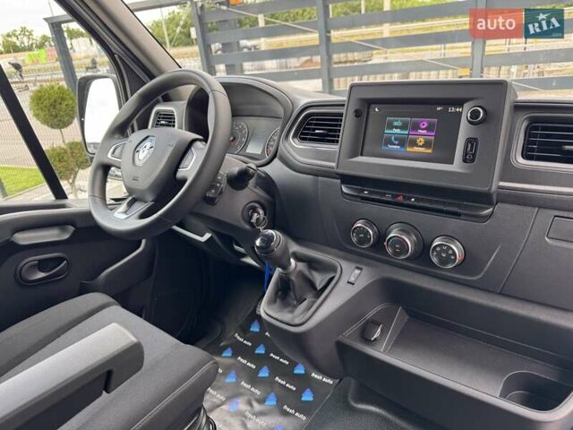 Белый Рено Мастер, объемом двигателя 2.3 л и пробегом 151 тыс. км за 24900 $, фото 3 на Automoto.ua
