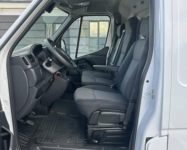 Білий Рено Мастєр, об'ємом двигуна 2.3 л та пробігом 194 тис. км за 19999 $, фото 28 на Automoto.ua