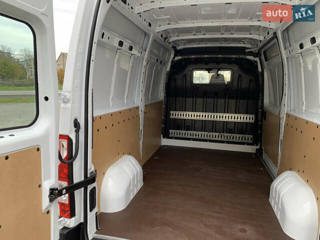 Рено Мастєр 2022 у Дубно на Automoto.ua Білий Рено Мастєр, об'ємом двигуна 2.3 л та пробігом 245 тис. км за 20000 $, фото 44 на Automoto.ua