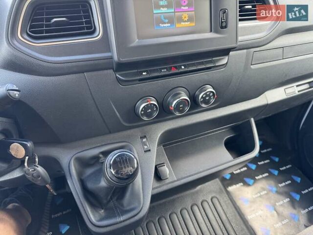 Белый Рено Мастер, объемом двигателя 2.3 л и пробегом 150 тыс. км за 24500 $, фото 18 на Automoto.ua