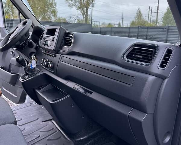 Білий Рено Мастєр, об'ємом двигуна 2.3 л та пробігом 235 тис. км за 21600 $, фото 57 на Automoto.ua