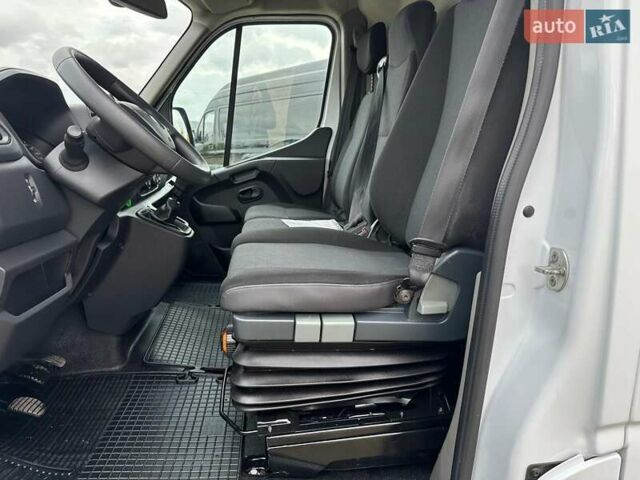 Белый Рено Мастер, объемом двигателя 2.3 л и пробегом 175 тыс. км за 21400 $, фото 30 на Automoto.ua