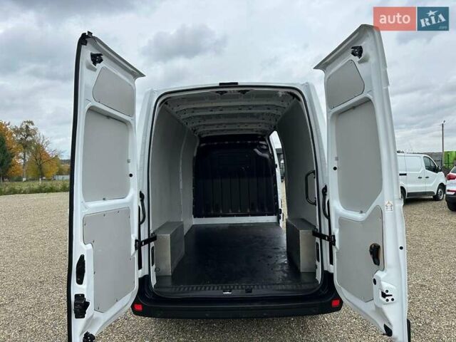 Белый Рено Мастер, объемом двигателя 2.3 л и пробегом 175 тыс. км за 21400 $, фото 40 на Automoto.ua