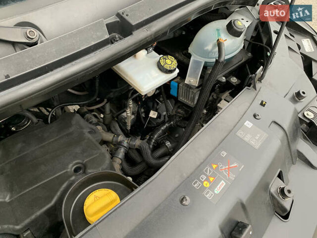 Рено Мастєр 2022 у Дубно на Automoto.ua Білий Рено Мастєр, об'ємом двигуна 2.3 л та пробігом 245 тис. км за 20000 $, фото 49 на Automoto.ua