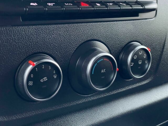 Білий Рено Мастєр, об'ємом двигуна 2.3 л та пробігом 227 тис. км за 24155 $, фото 20 на Automoto.ua