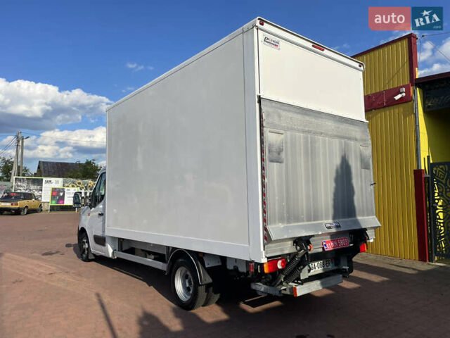 Белый Рено Мастер, объемом двигателя 2.3 л и пробегом 142 тыс. км за 27400 $, фото 9 на Automoto.ua