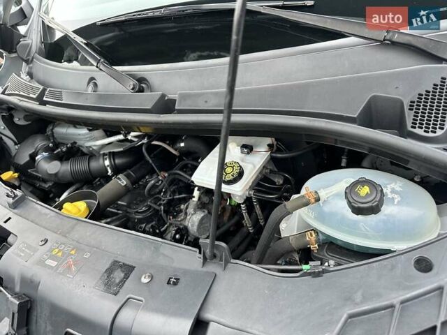 Білий Рено Мастєр, об'ємом двигуна 2.3 л та пробігом 235 тис. км за 21600 $, фото 25 на Automoto.ua