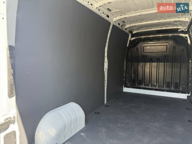 Білий Рено Мастєр, об'ємом двигуна 2.3 л та пробігом 105 тис. км за 25300 $, фото 73 на Automoto.ua