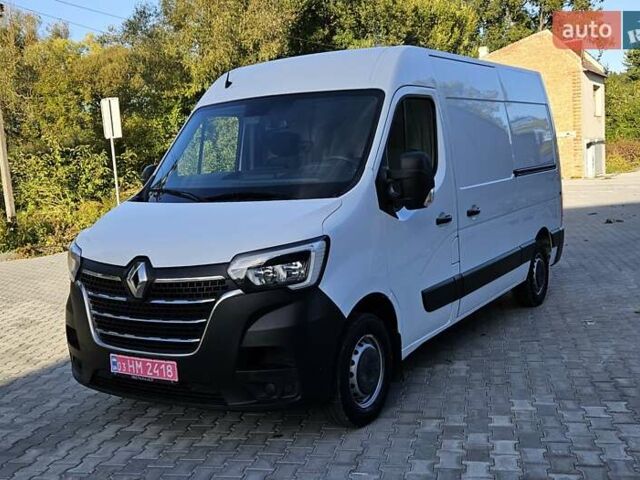 Белый Рено Мастер, объемом двигателя 2.3 л и пробегом 241 тыс. км за 18950 $, фото 1 на Automoto.ua