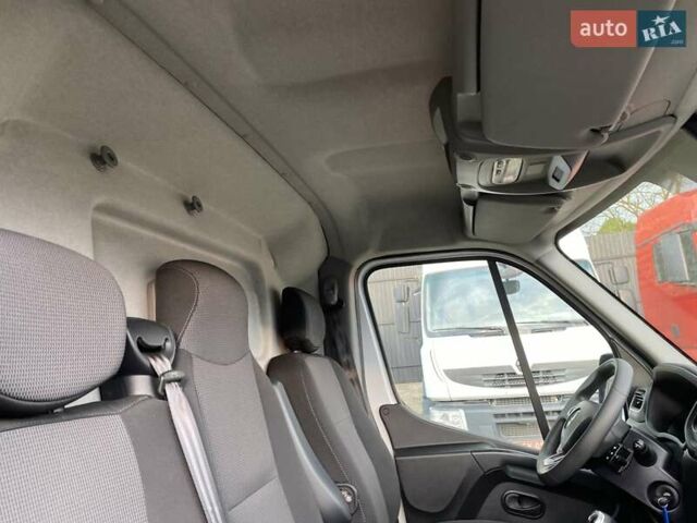 Белый Рено Мастер, объемом двигателя 2.3 л и пробегом 195 тыс. км за 18999 $, фото 28 на Automoto.ua