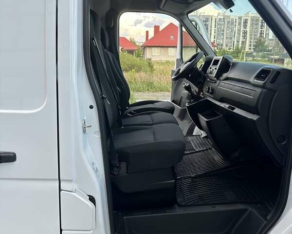 Білий Рено Мастєр, об'ємом двигуна 2.3 л та пробігом 194 тис. км за 19999 $, фото 40 на Automoto.ua