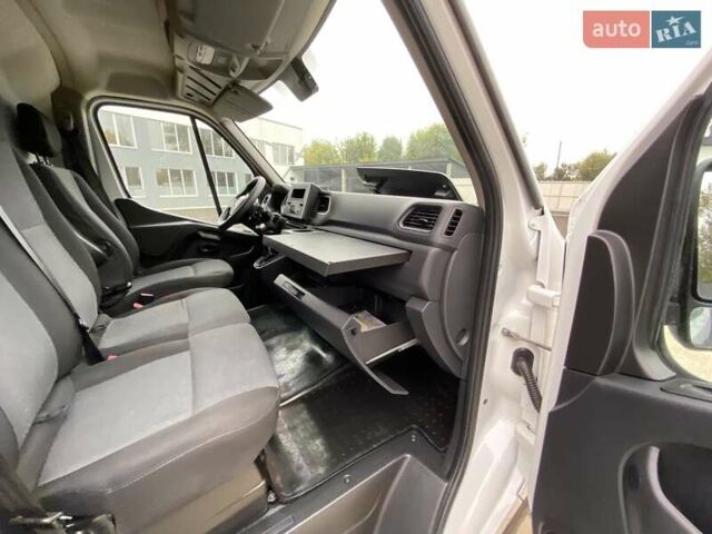 Белый Рено Мастер, объемом двигателя 2.3 л и пробегом 236 тыс. км за 20888 $, фото 33 на Automoto.ua