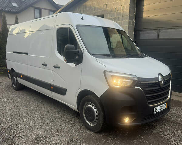 Белый Рено Мастер, объемом двигателя 2.3 л и пробегом 214 тыс. км за 22800 $, фото 1 на Automoto.ua