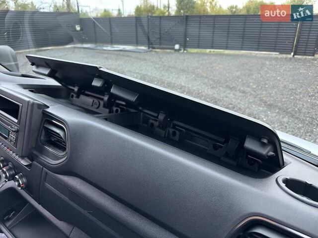 Білий Рено Мастєр, об'ємом двигуна 2.3 л та пробігом 235 тис. км за 21600 $, фото 58 на Automoto.ua