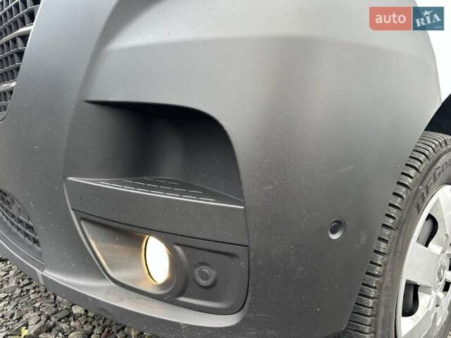 Білий Рено Мастєр, об'ємом двигуна 2.3 л та пробігом 235 тис. км за 21600 $, фото 20 на Automoto.ua