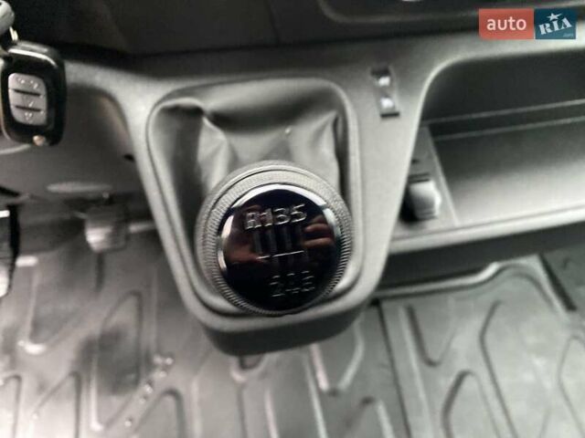 Білий Рено Мастєр, об'ємом двигуна 2.3 л та пробігом 107 тис. км за 21650 $, фото 40 на Automoto.ua