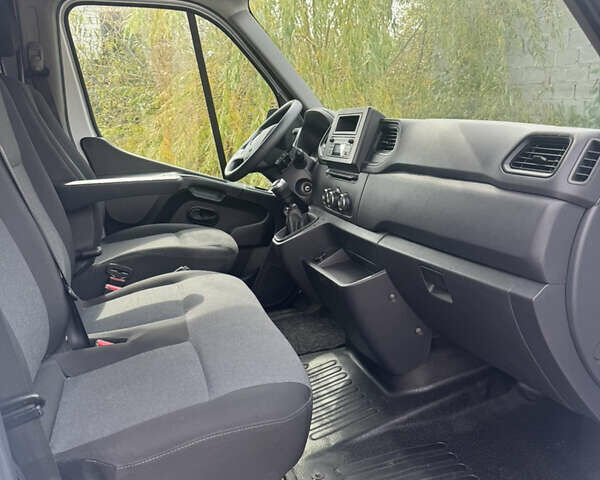 Білий Рено Мастєр, об'ємом двигуна 2.3 л та пробігом 22 тис. км за 23500 $, фото 12 на Automoto.ua