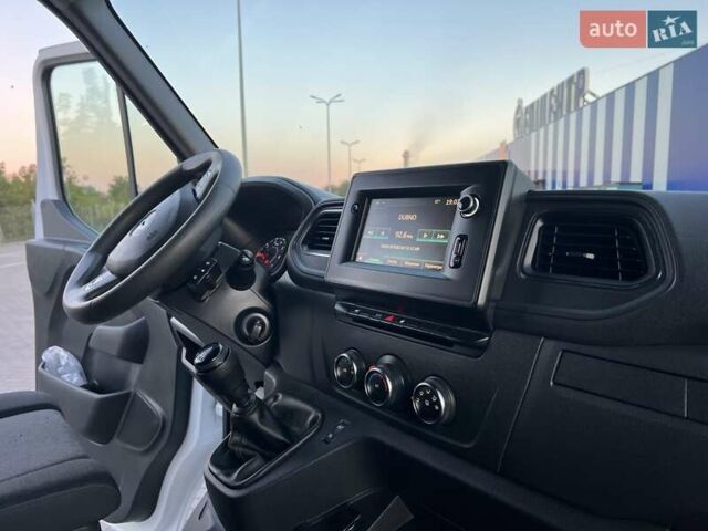 Білий Рено Мастєр, об'ємом двигуна 2.3 л та пробігом 224 тис. км за 21450 $, фото 35 на Automoto.ua