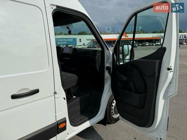 Белый Рено Мастер, объемом двигателя 2.3 л и пробегом 90 тыс. км за 32000 $, фото 52 на Automoto.ua