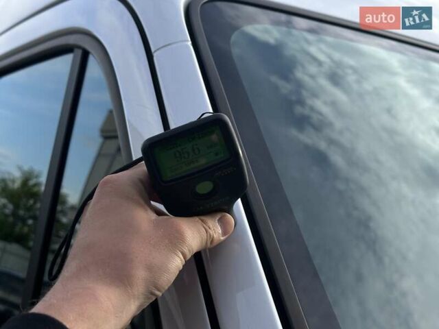 Белый Рено Мастер, объемом двигателя 2.3 л и пробегом 92 тыс. км за 27500 $, фото 30 на Automoto.ua
