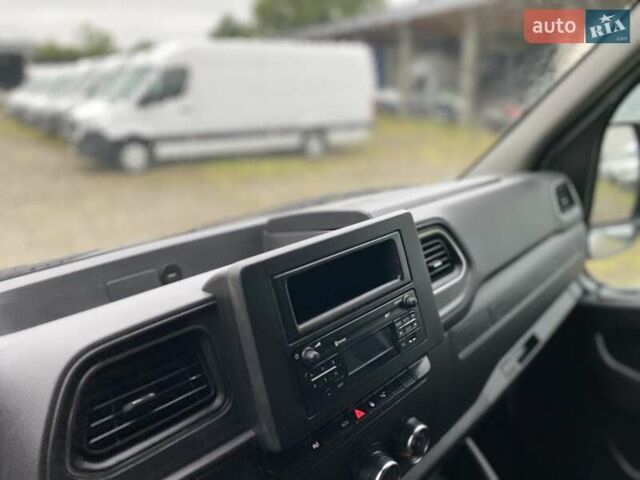 Білий Рено Мастєр, об'ємом двигуна 2.3 л та пробігом 107 тис. км за 21650 $, фото 39 на Automoto.ua