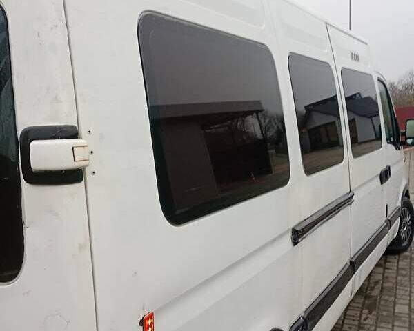 Белый Рено Мастер, объемом двигателя 2.8 л и пробегом 490 тыс. км за 4700 $, фото 3 на Automoto.ua