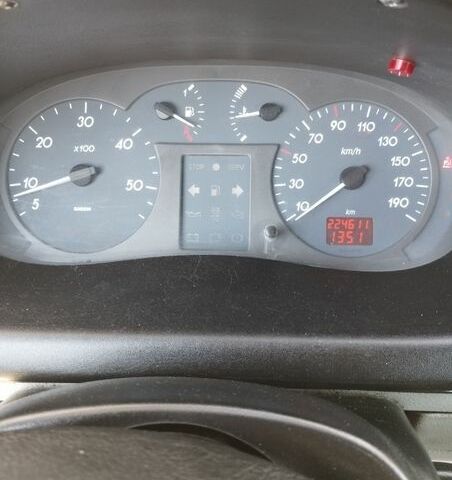 Білий Рено Мастєр, об'ємом двигуна 2.2 л та пробігом 224 тис. км за 3000 $, фото 2 на Automoto.ua