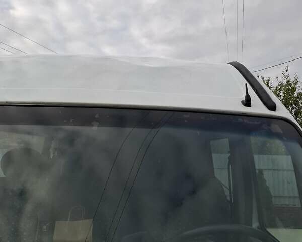 Білий Рено Мастєр, об'ємом двигуна 2.2 л та пробігом 347 тис. км за 4300 $, фото 21 на Automoto.ua