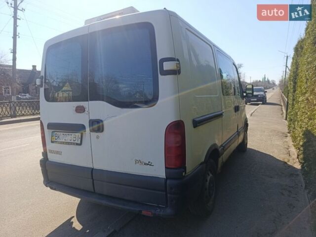 Белый Рено Мастер, объемом двигателя 1.87 л и пробегом 370 тыс. км за 3000 $, фото 2 на Automoto.ua