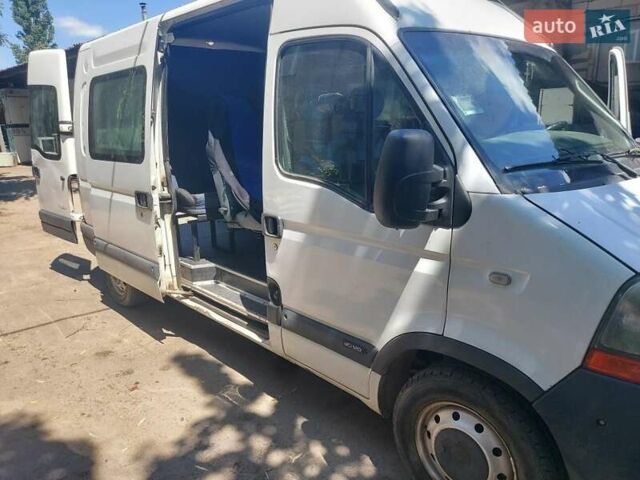 Белый Рено Мастер, объемом двигателя 2.5 л и пробегом 350 тыс. км за 6900 $, фото 12 на Automoto.ua
