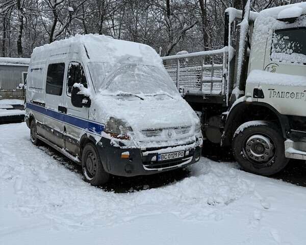 Белый Рено Мастер, объемом двигателя 2.95 л и пробегом 311 тыс. км за 5600 $, фото 14 на Automoto.ua