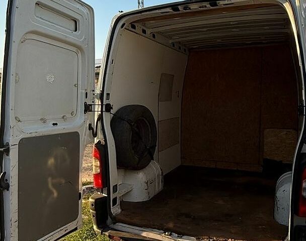 Белый Рено Мастер, объемом двигателя 2.95 л и пробегом 458 тыс. км за 6700 $, фото 11 на Automoto.ua