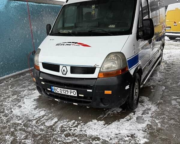 Белый Рено Мастер, объемом двигателя 2.95 л и пробегом 311 тыс. км за 5600 $, фото 2 на Automoto.ua